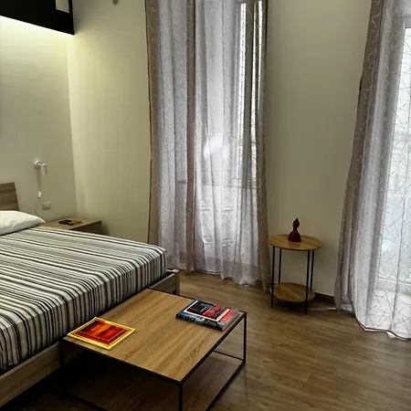Terno Su Sanita Oda ve Kahvaltı Napoli